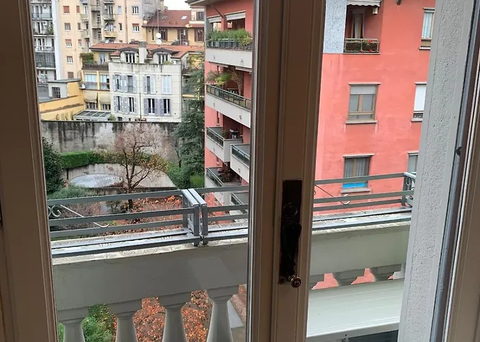 Isola Accogliente * Milán